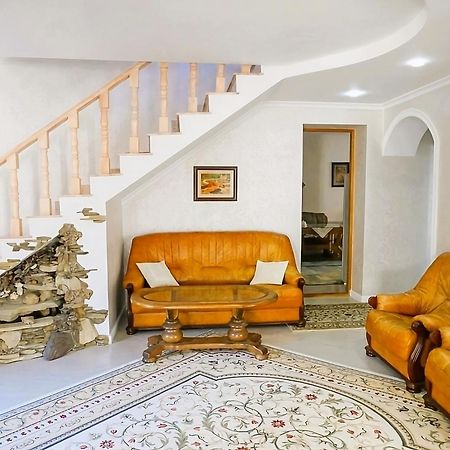Kiki'S Villa Codru Extérieur photo