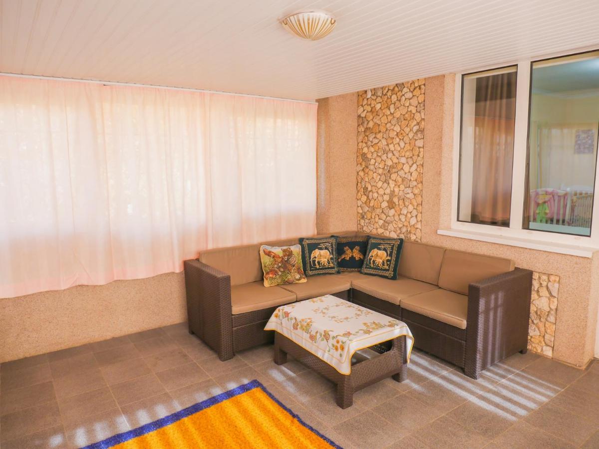 Kiki'S Villa Codru Extérieur photo